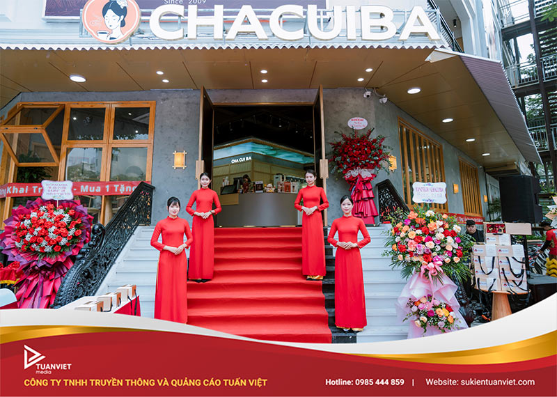 khai trương quán trà sữa mới