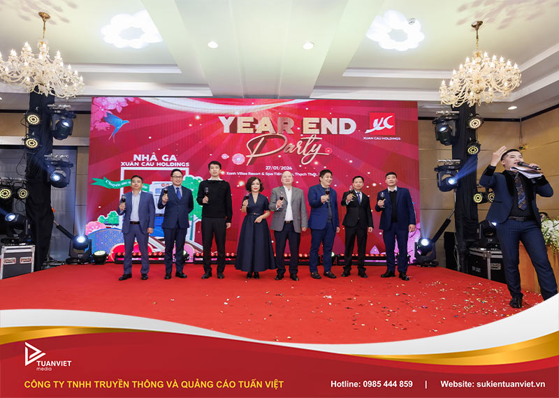 kịch bản tất niên ấn tượng