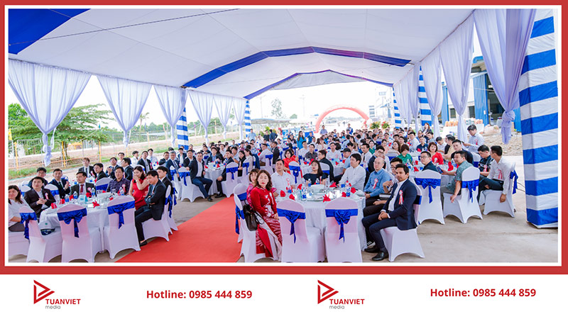 nhà hàng tổ chức liên hoan cuối năm cho công ty hà nội