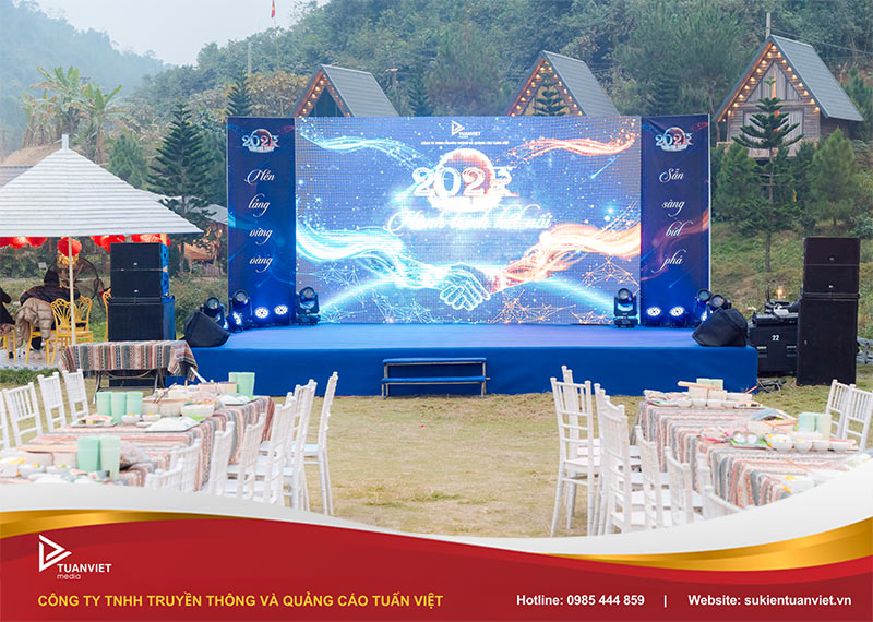 thiết bị tổ chức tiệc tất niên