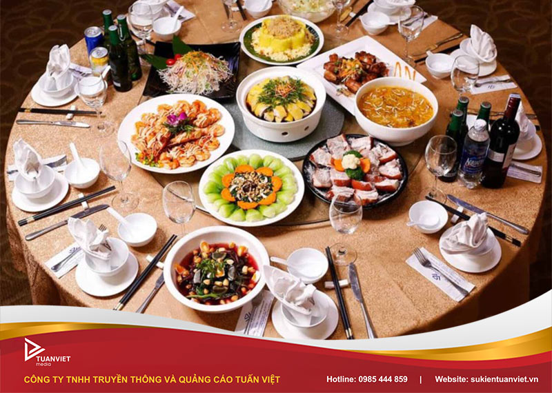 mẫu thực đơn tiệc tất niên ngon