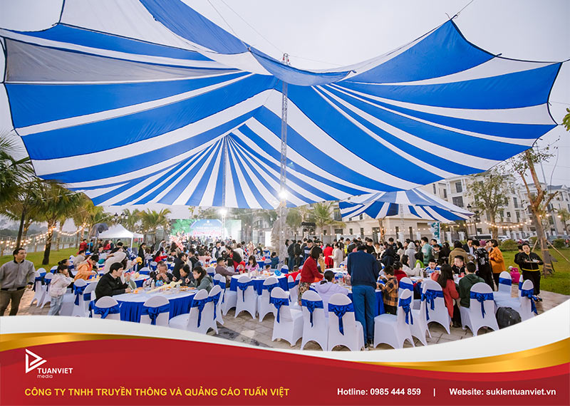 tổ chức tiệc tất niên ngoài trời