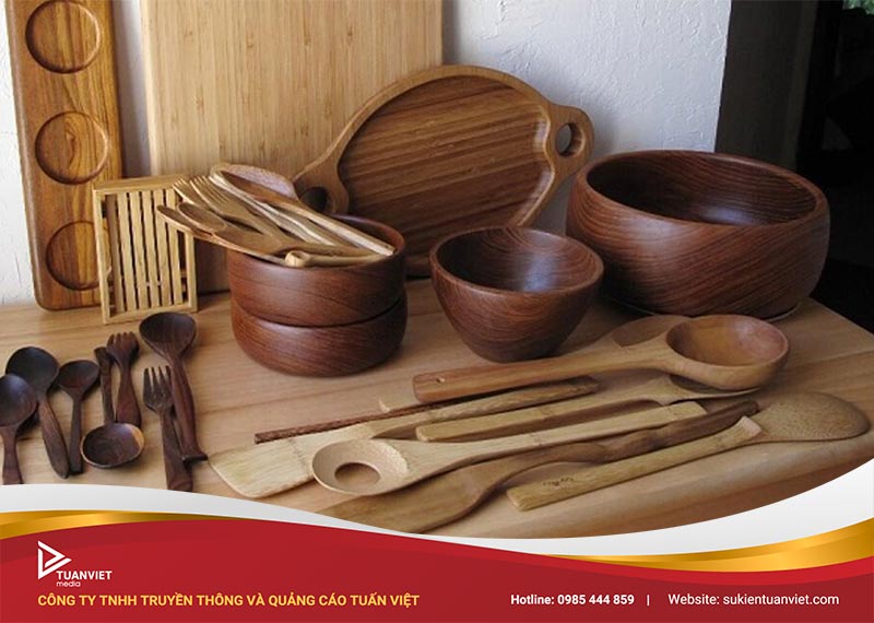 cách tổ chức tiệc tất niên xanh