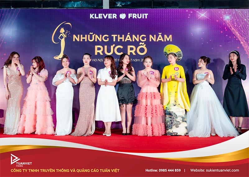 kết hợp tiệc tất niên và teambuilding