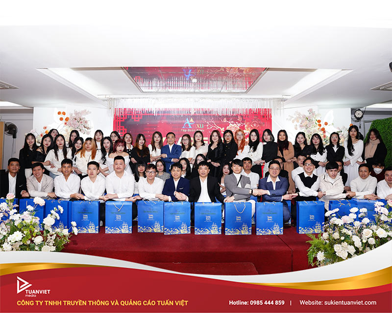 dịch vụ tổ chức tiệc tất niên tại hà nội