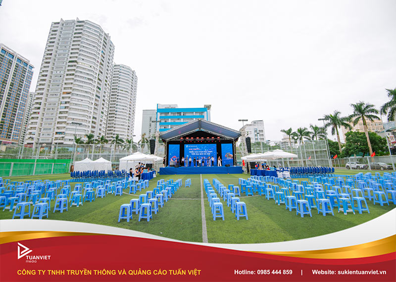 tổ chức sự kiện tất niên