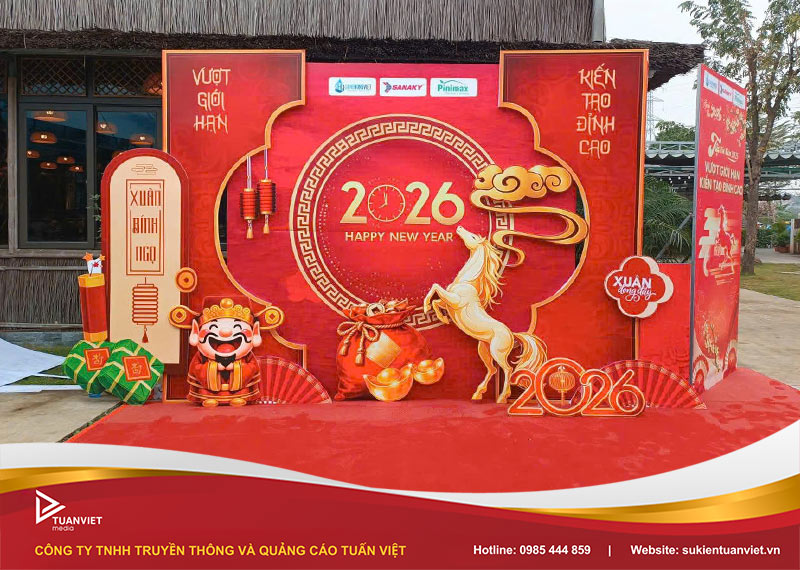 trang trí tiệc tất niên trọn gói