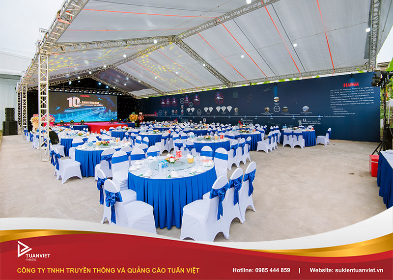 dịch vụ trang trí tiệc tất niên công ty tại hà nội