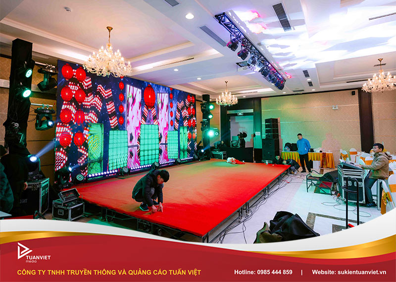 trang trí sự kiện tất niên