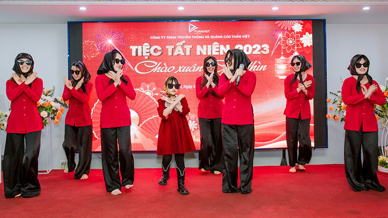 ý tưởng tổ chức tất niên cuối năm