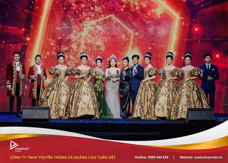 ý tưởng tổ chức tiệc tất niên