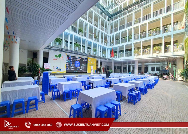 bàn ghế dành cho tiệc year end party