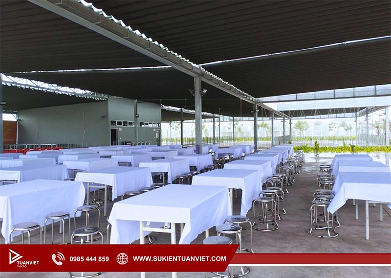 các loại bàn ghế dành cho year end party