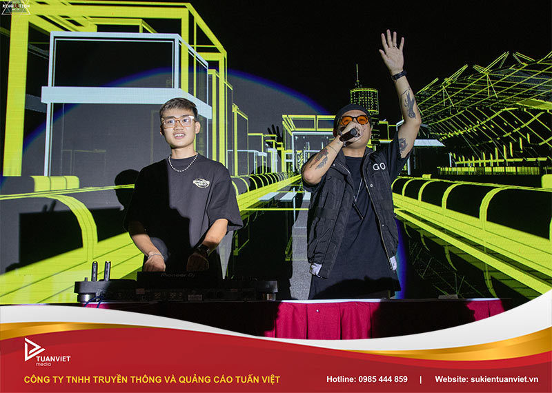 các tiết mục văn nghệ tất niên