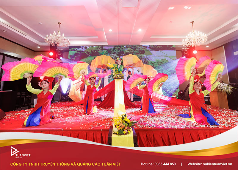 tiết mục văn nghệ tiệc tất niên công ty