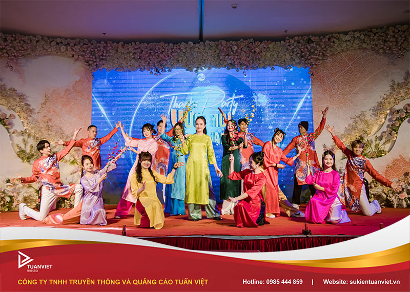 tiết mục văn nghệ tất niên