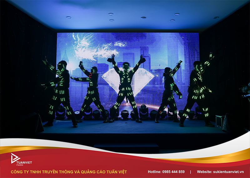 tiết mục văn nghệ tất niên độc đáo