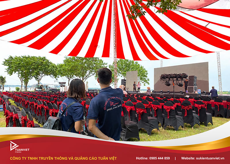 cho thuê bàn ghế tổ chức lễ khai trương tại hà nội