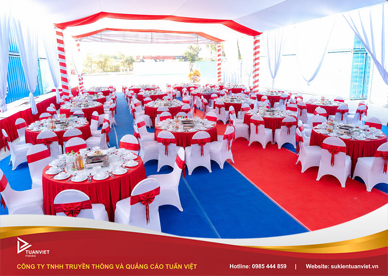 cho thuê bàn ghế khai trương hà nội