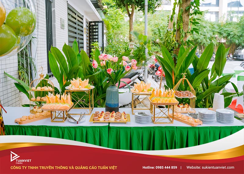 tiệc khai trương gara ô tô