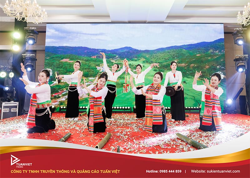 cách tiết kiệm chi phí khi thuê thiết bị sự kiện