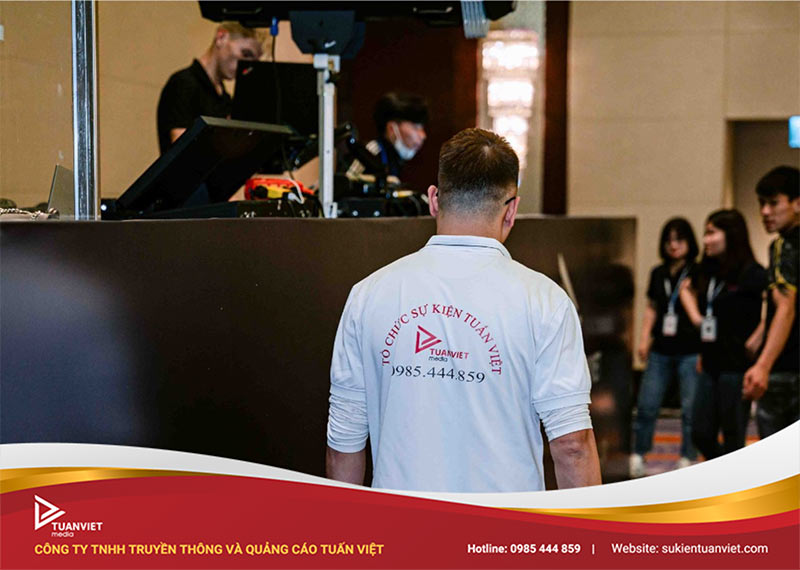 cách tiết kiệm chi phí khi thuê thiết bị sự kiện