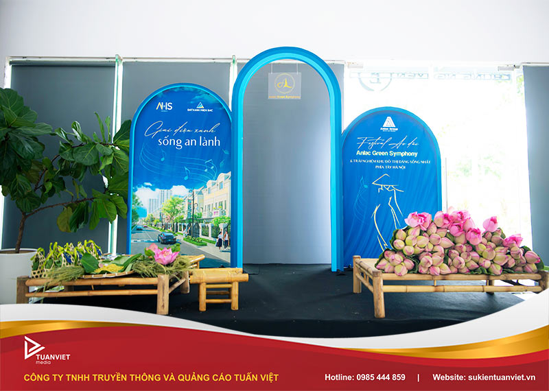 dịch vụ thi công photo booth hà nội