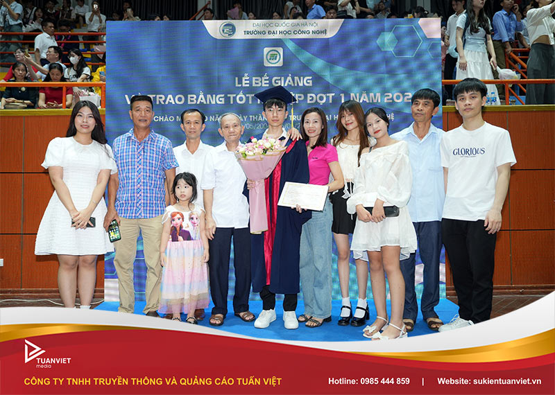 tổ chức bế giảng trọn gói