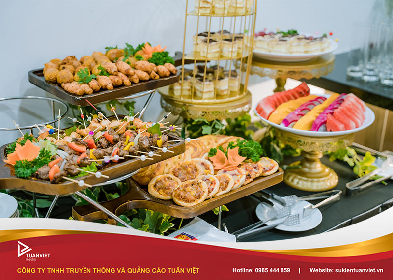 hướng dẫn bày bàn tiệc ngọt