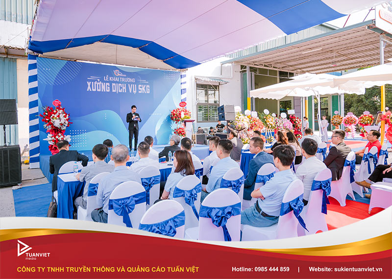 cách bày bàn tiệc trà sang trọng