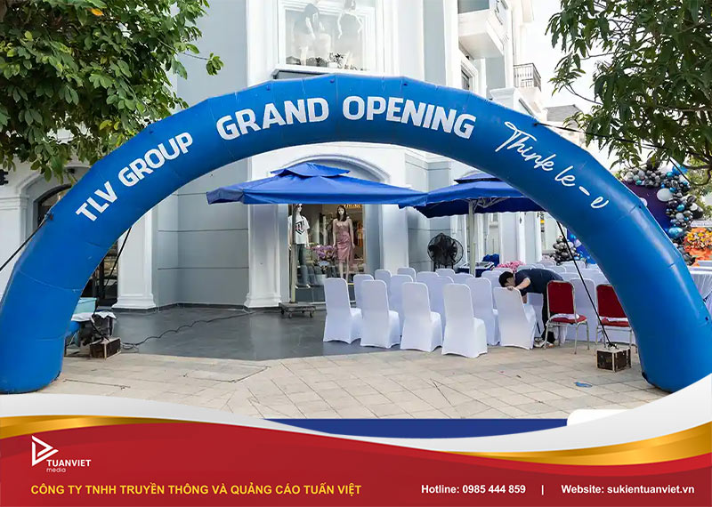 những mẫu cổng hơi khai trương đẹp