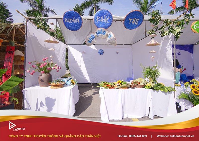trang trí gian hàng ẩm thực