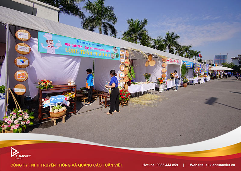 trang trí gian hàng đẹp mắt
