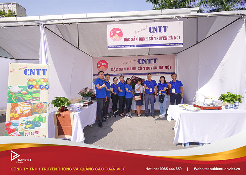 cách trang trí gian hàng ẩm thực đơn giản