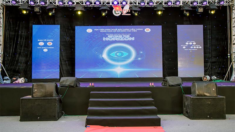 trang trí sân khấu