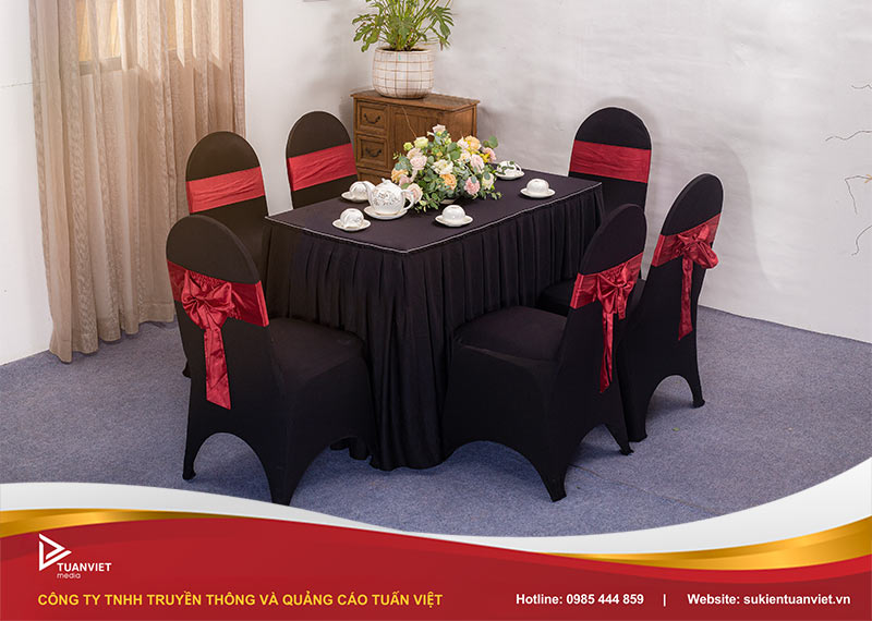 thuê bàn ghế hoàn kiếm