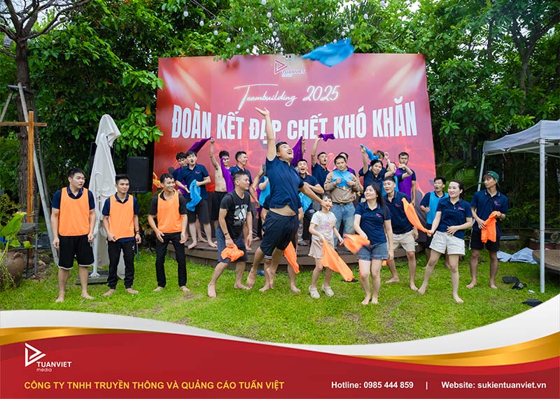 team building Tuấn Việt Media 2025