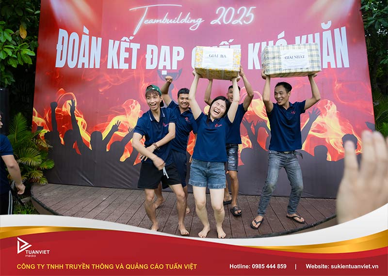 team building Tuấn Việt Media 2025
