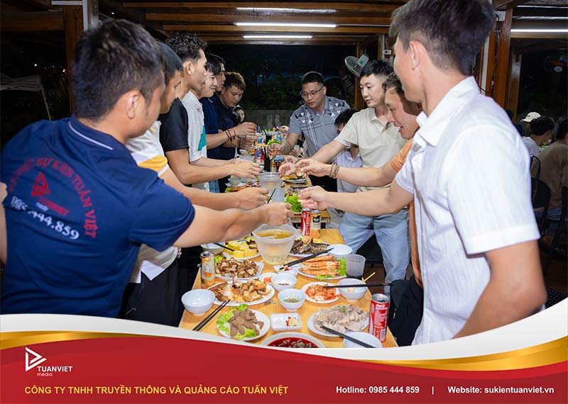 team building Tuấn Việt Media 2025