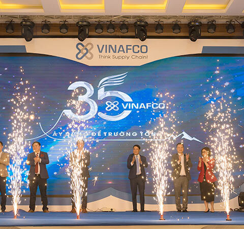 tổ chức lễ kỷ niệm thành lập công ty