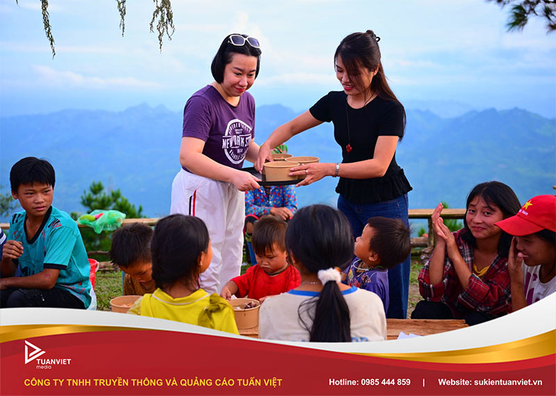 tổ chức trung thu cho trẻ em có hoàn cảnh khó khăn