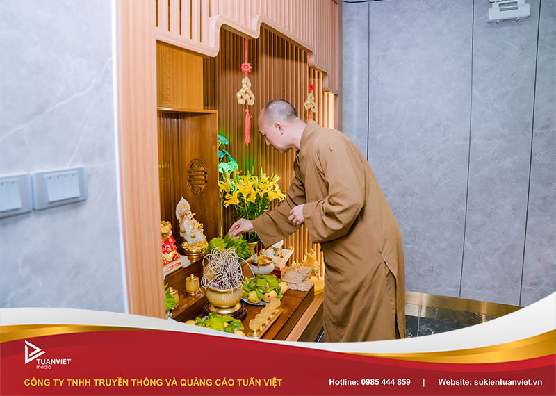 cúng khai trương tiêm tóc cần chuẩn bị gì