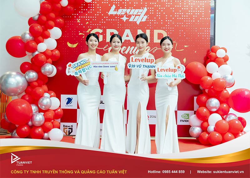 mẫu hashtag cầm tay