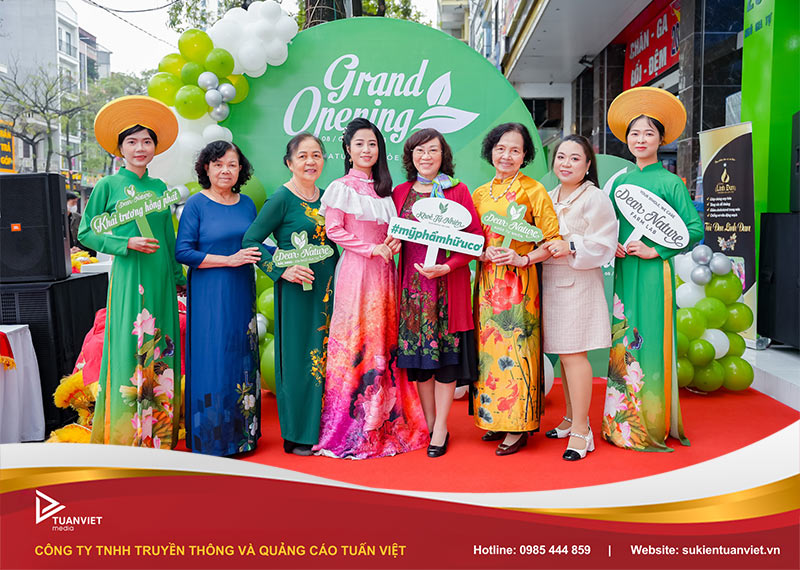 hashtag cầm tay sự kiện đẹp