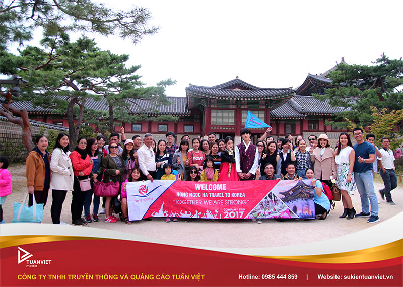 year end trip là gì 