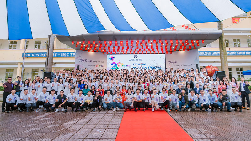 sự kiện 20 năm kỷ niệm ngày ra trường niên khóa 2002-2005 trường thpt yên hòa