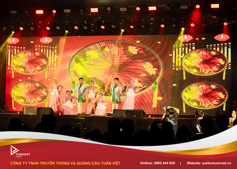 sự kiện chào tân sinh viên học viện PTIT 2025