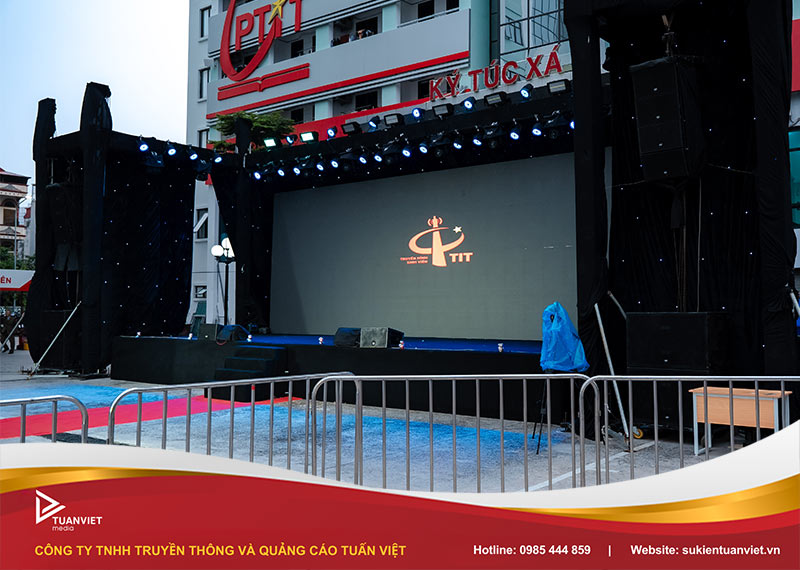 đêm nhạc chào tân sinh viên học viện PTIT 2025