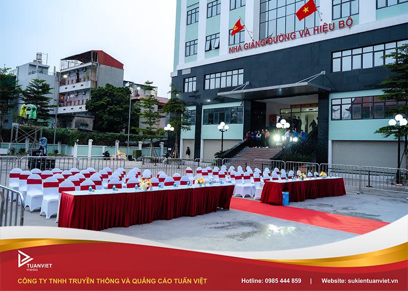 đêm nhạc shine bright - chào tân sinh viên học viện PTIT 2025