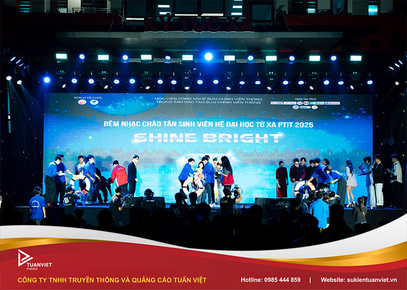 sự kiện chào tân sinh viên học viện PTIT 2025